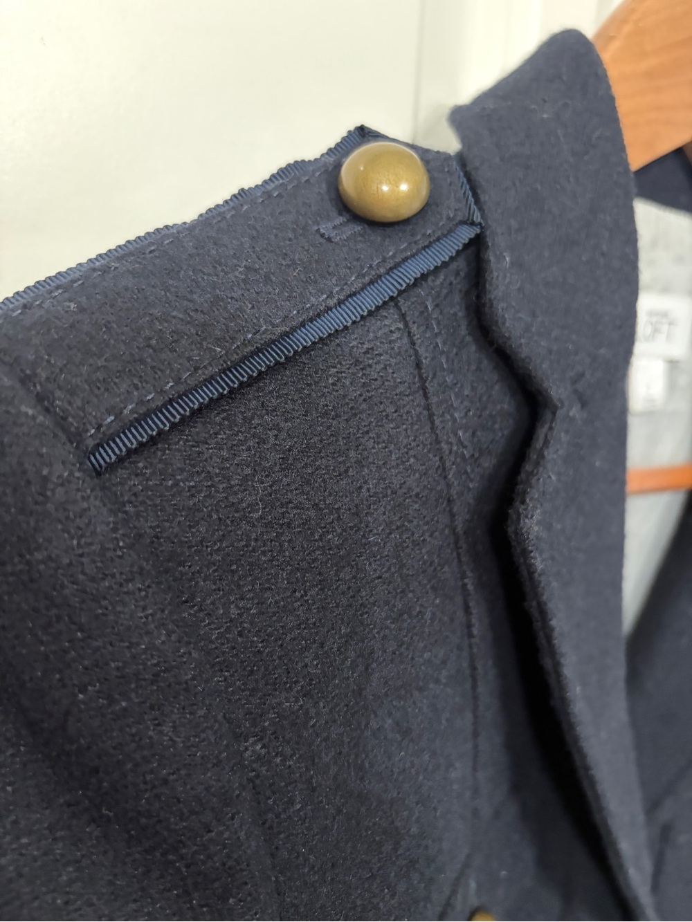 Beautiful Loft size 2 women’s wool  
navy blue military blazer with ruffle hem. - Picture 3 of 10